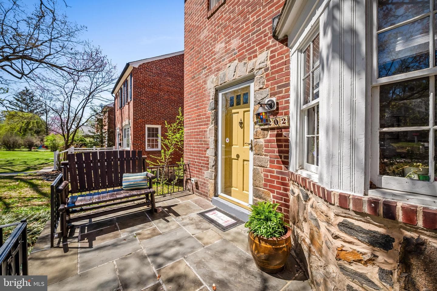 2202 Sulgrave Avenue photo 3