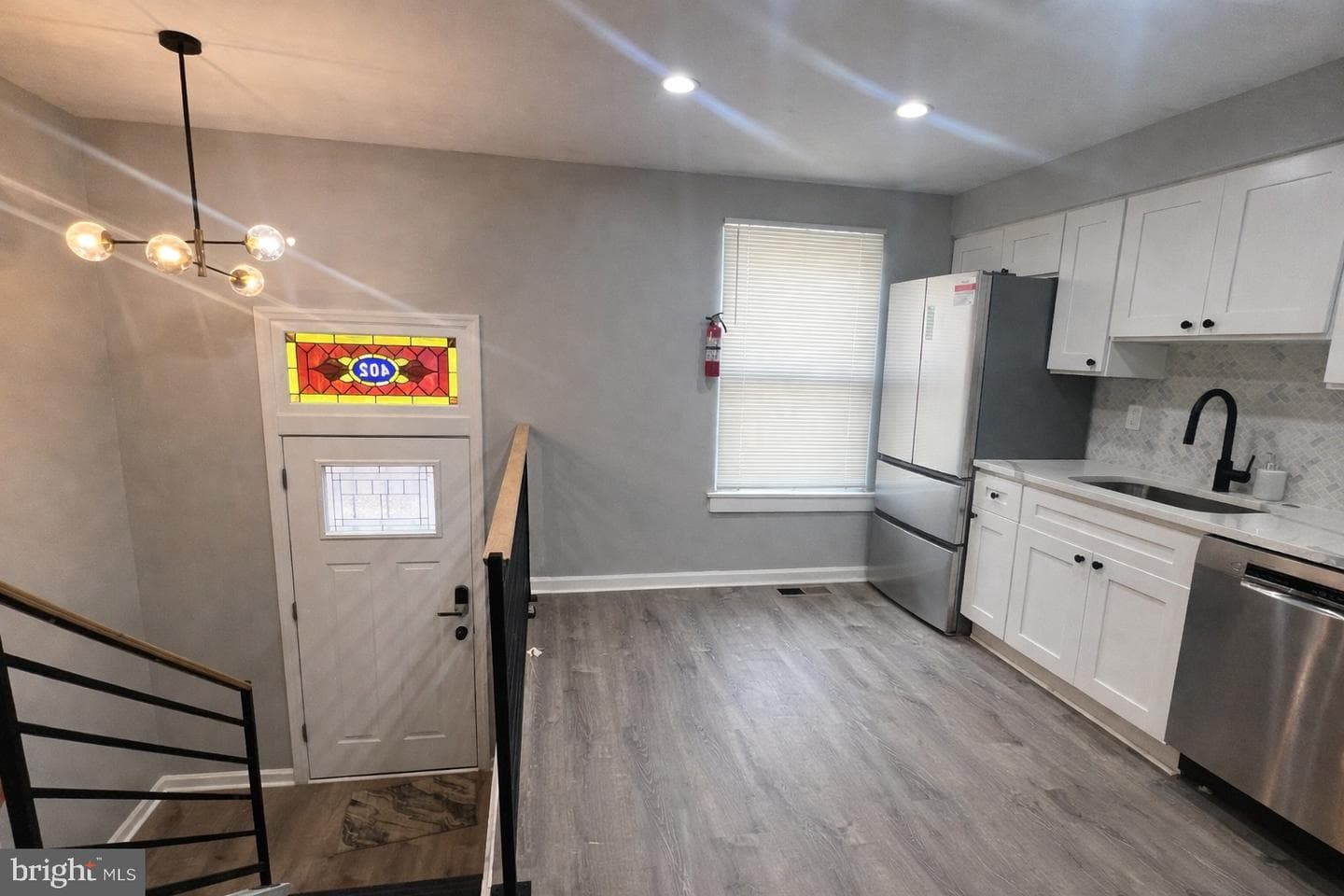 402 N Chapel Street photo 3