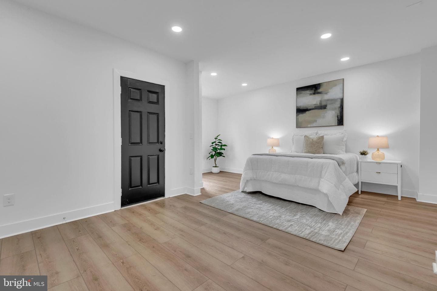 3804 Woodhaven Avenue photo 18