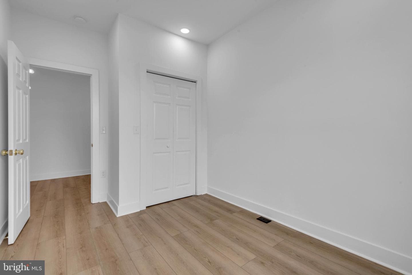 3804 Woodhaven Avenue photo 31