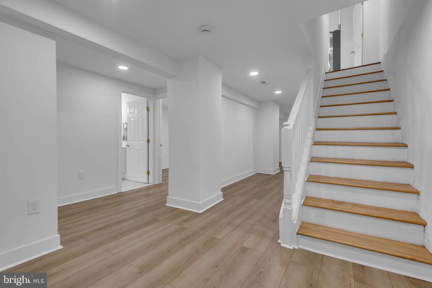 3804 Woodhaven Avenue photo 32