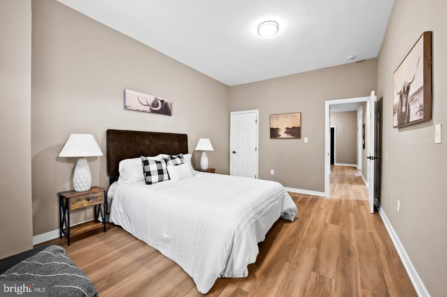 2401 Harlem Avenue photo 13