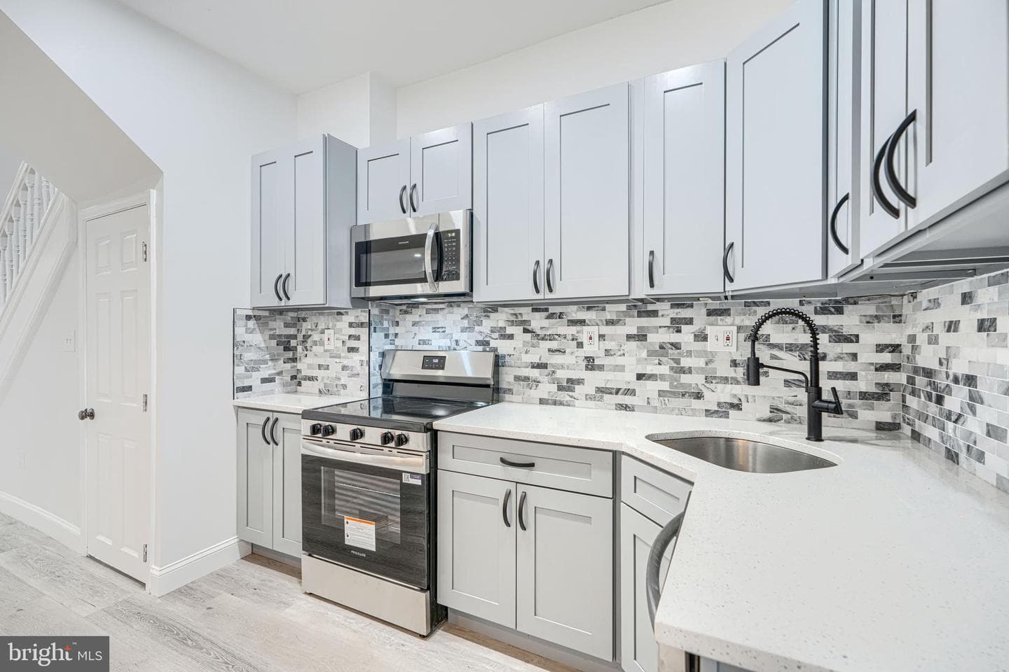 513 Normandy Avenue photo 3