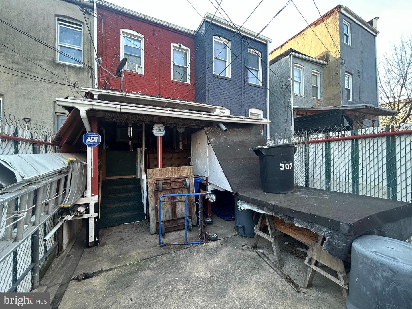 307 S Mount Street photo 16