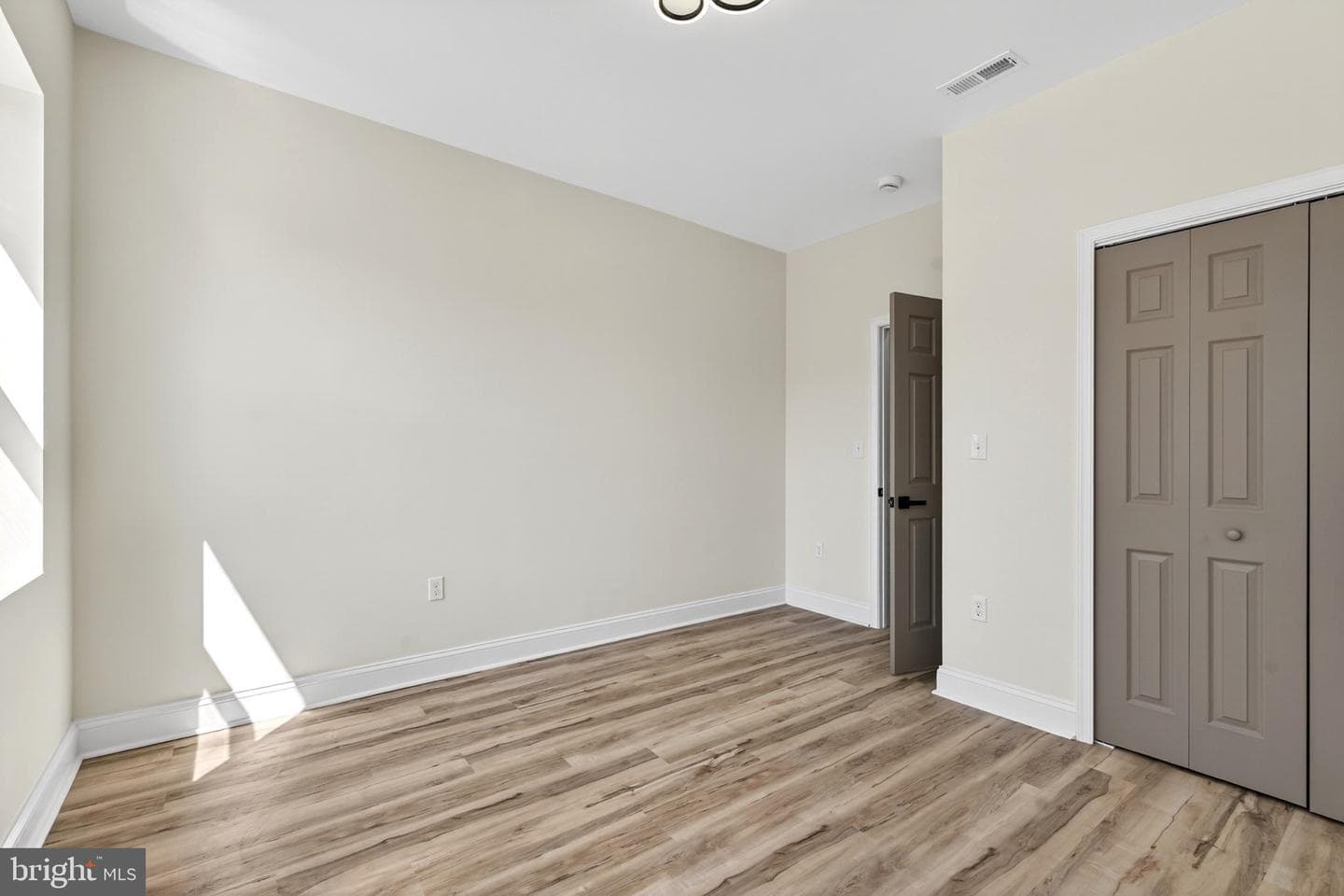 849 N Bentalou Street photo 15