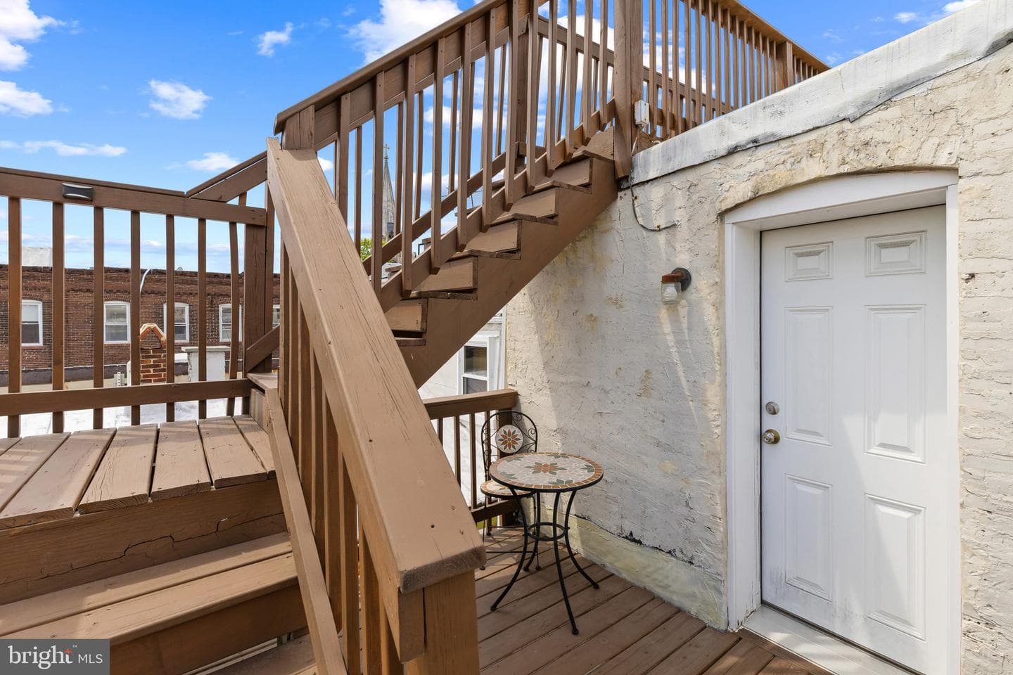1729 Bank Street photo 37