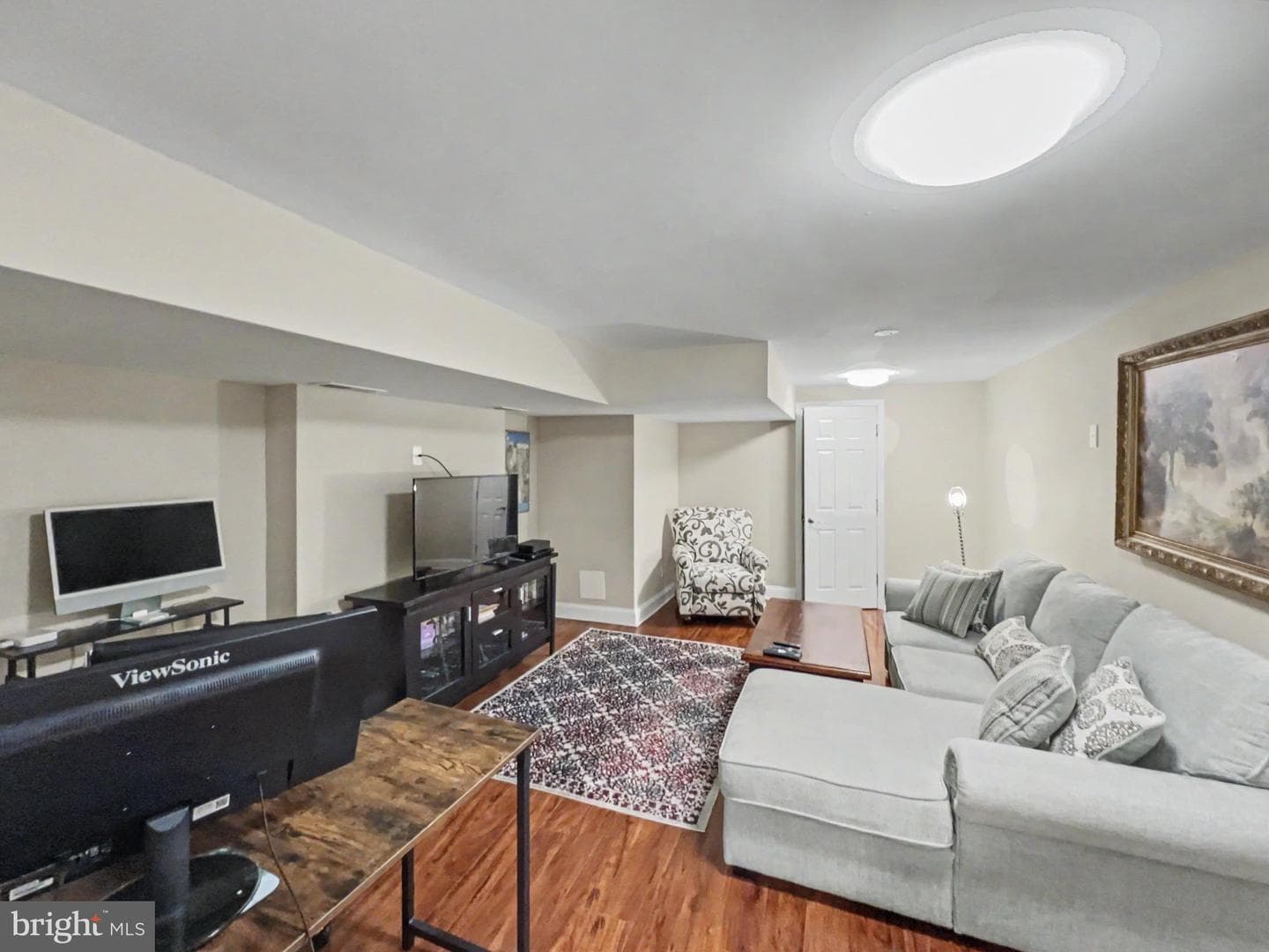 1610 N Broadway N photo 13