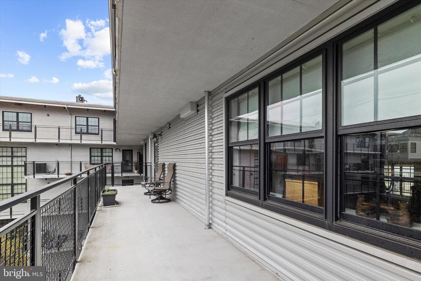1220 Bank Street #409 photo 41