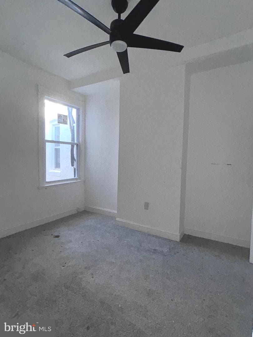 2729 Parkwood Avenue photo 10