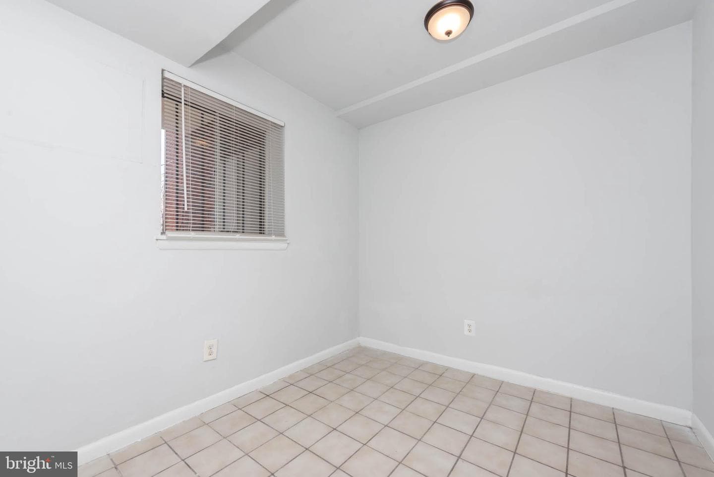 1911 W Baltimore Street photo 8