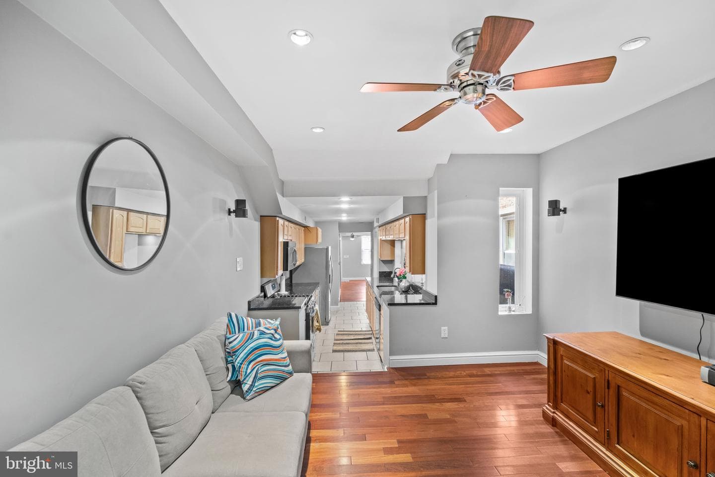 2226 Essex Street photo 18