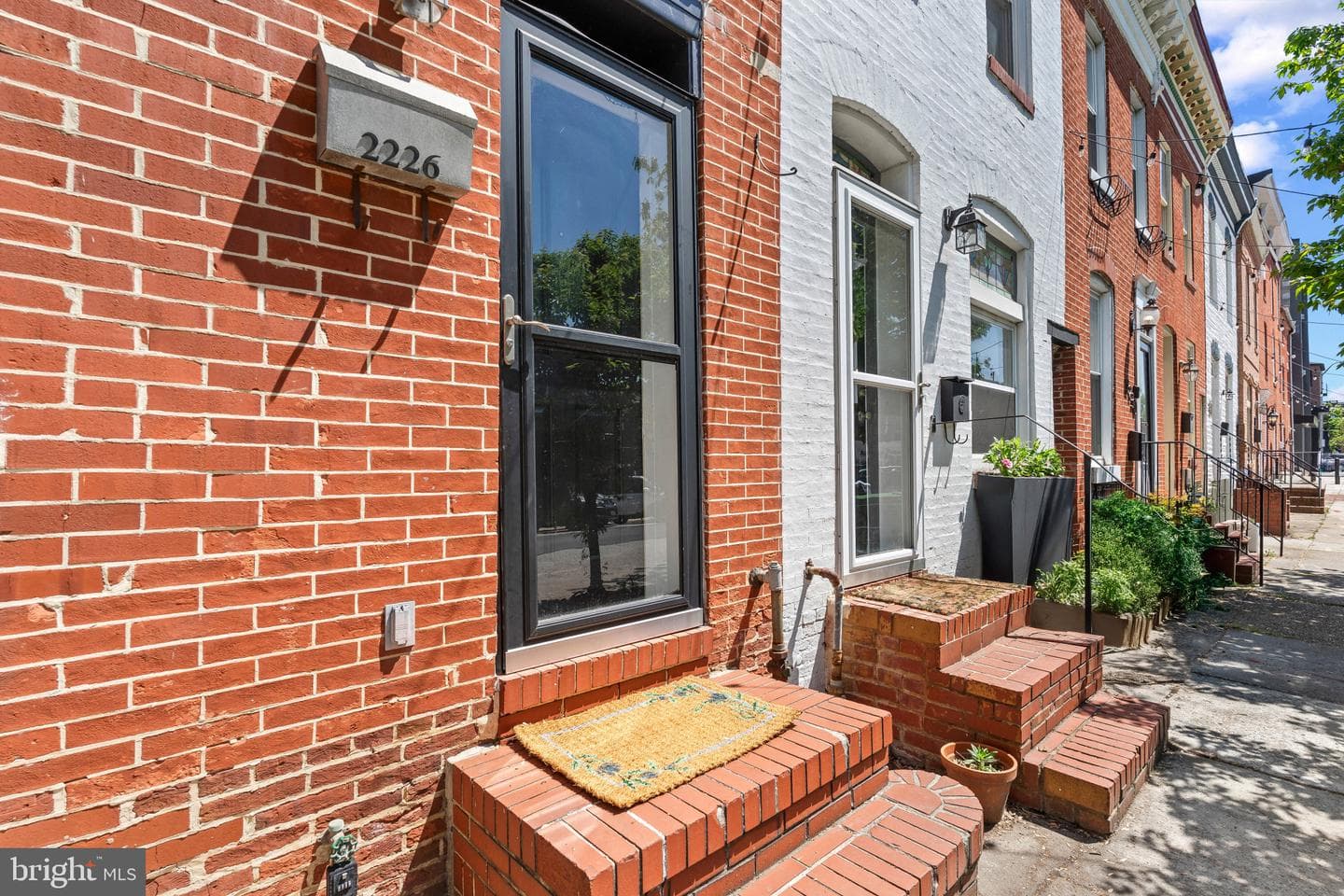 2226 Essex Street photo 3