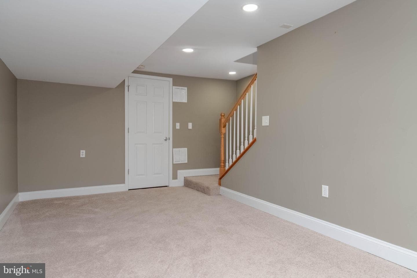 1621 S Charles Street photo 34