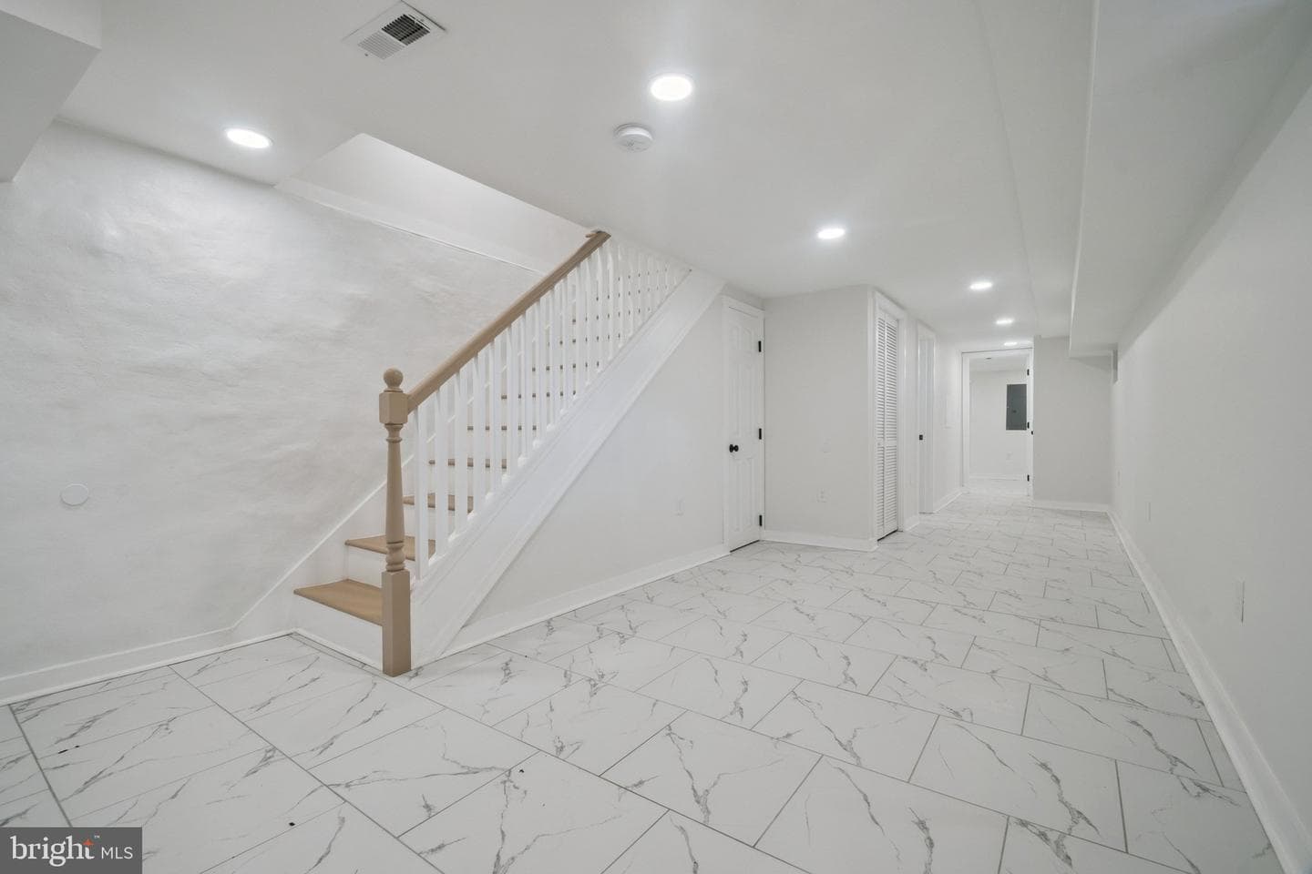 530 E 38th Street photo 8