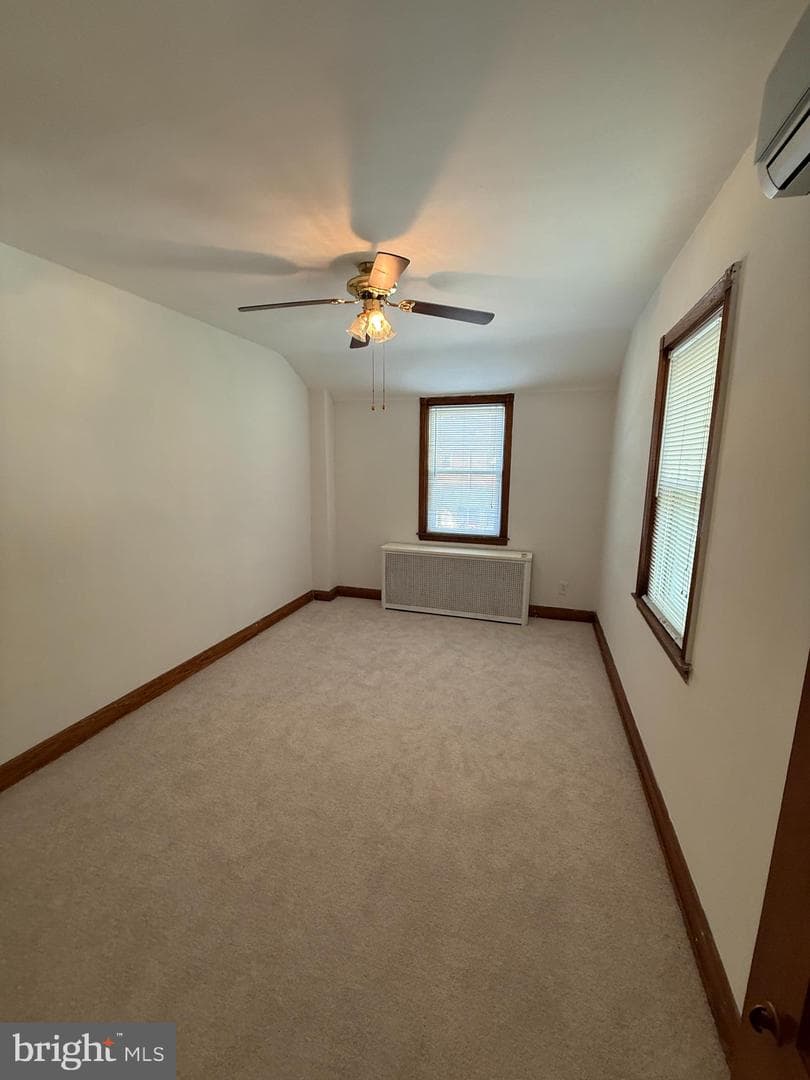 4100 Kinsway photo 4
