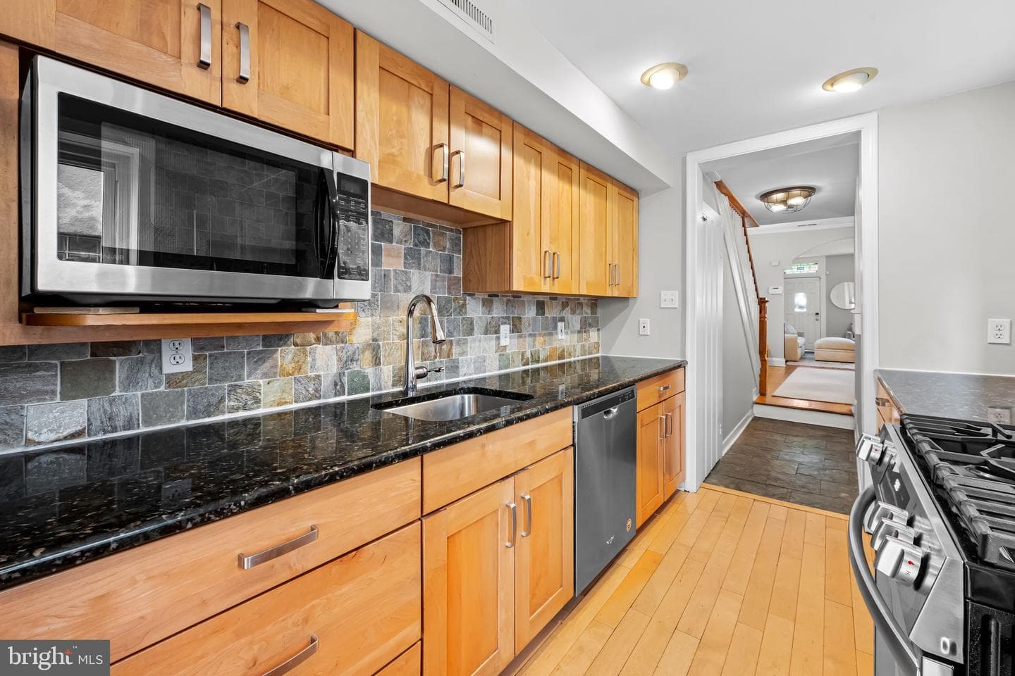 307 S Exeter Street photo 12