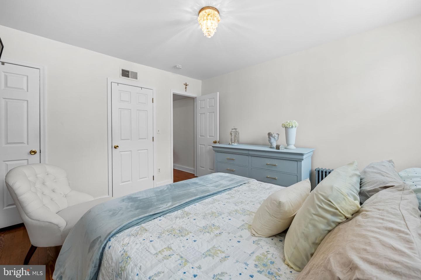 307 S Exeter Street photo 26