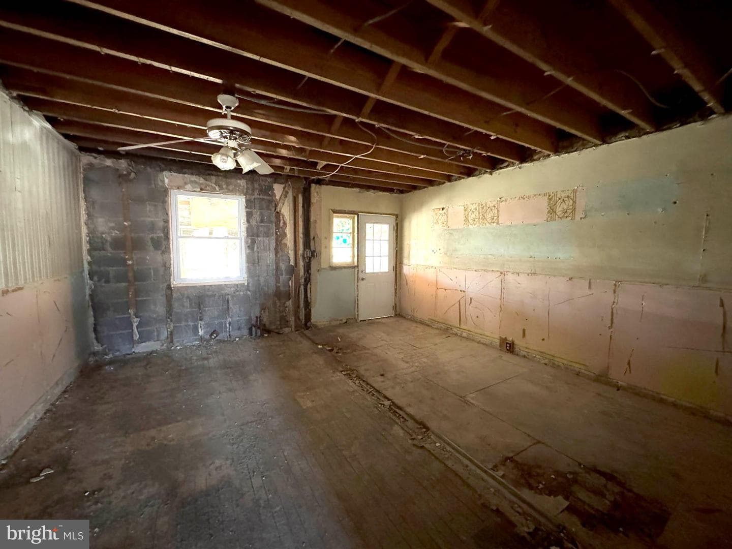 3835 8th Street photo 5