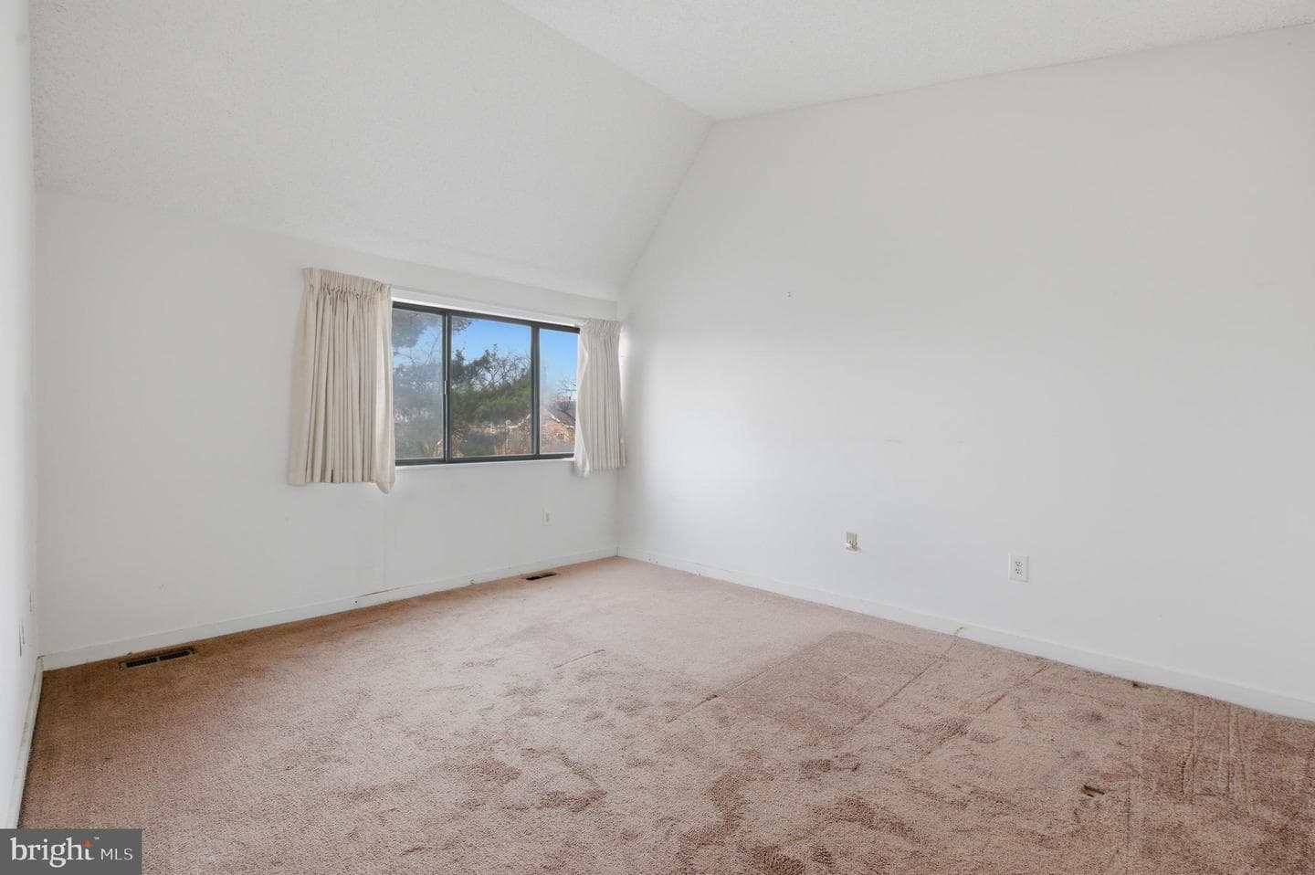 2372 Nutmeg Terrace photo 19