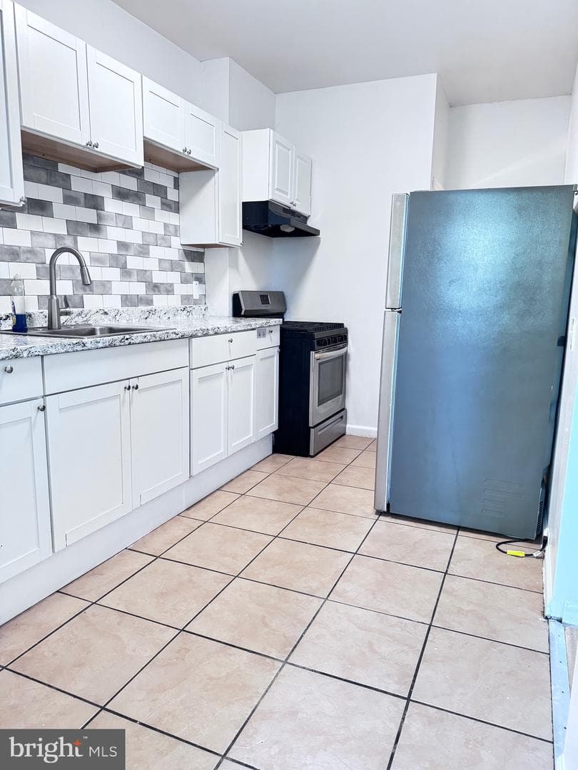 2213 Bryant Avenue photo 15