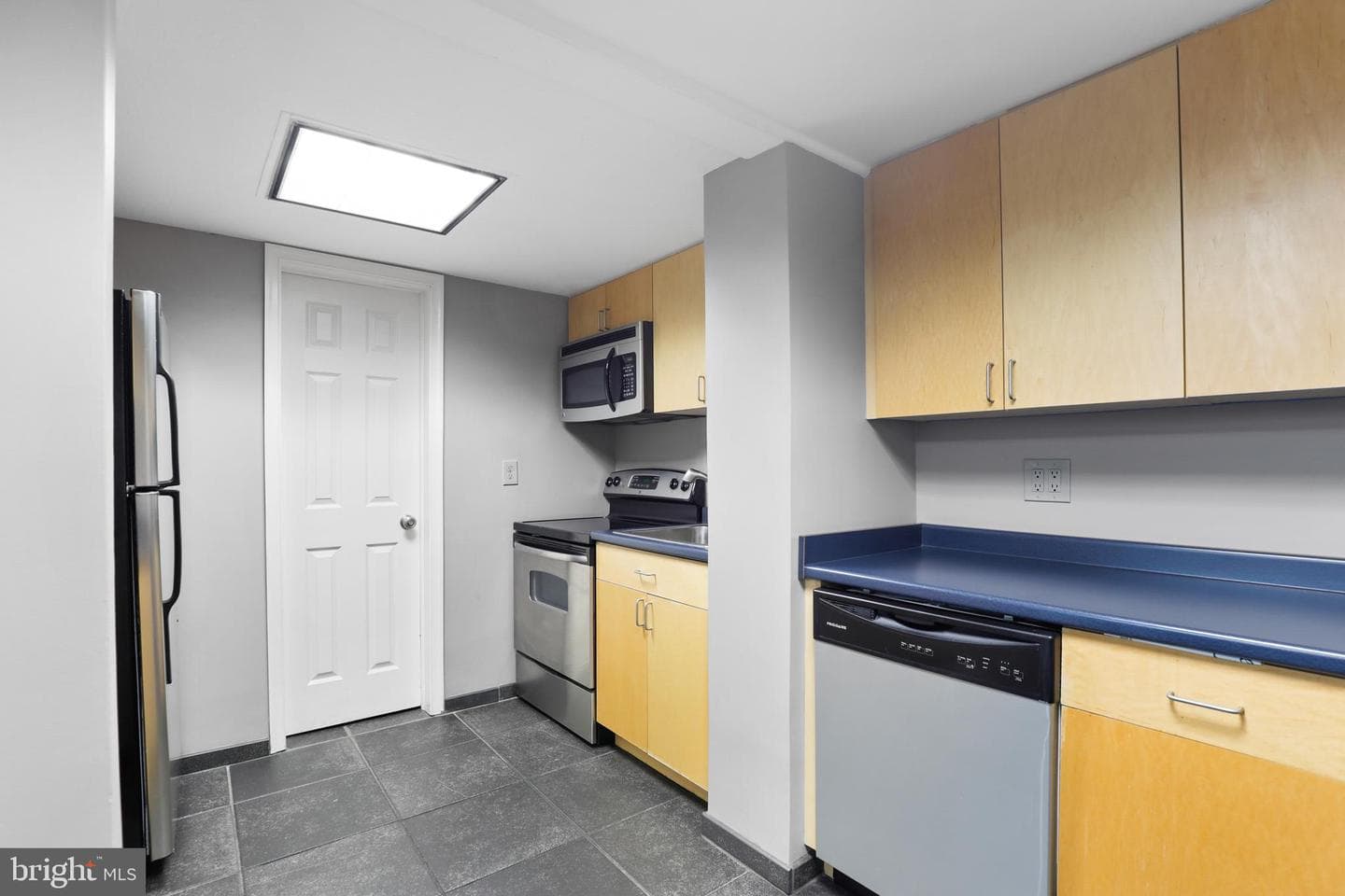 1 E University Parkway #1205 photo 29