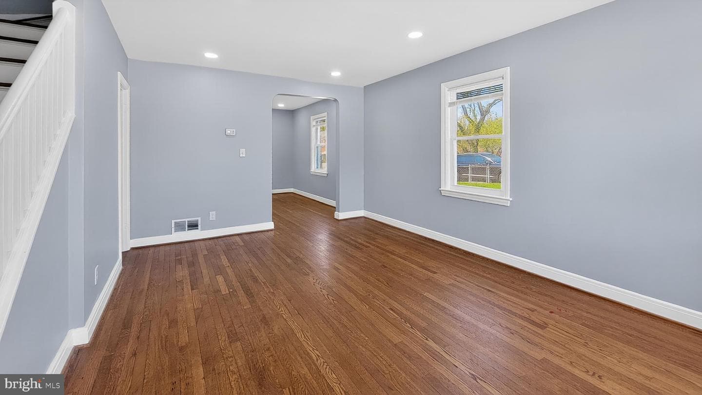 52 Upmanor Road photo 5