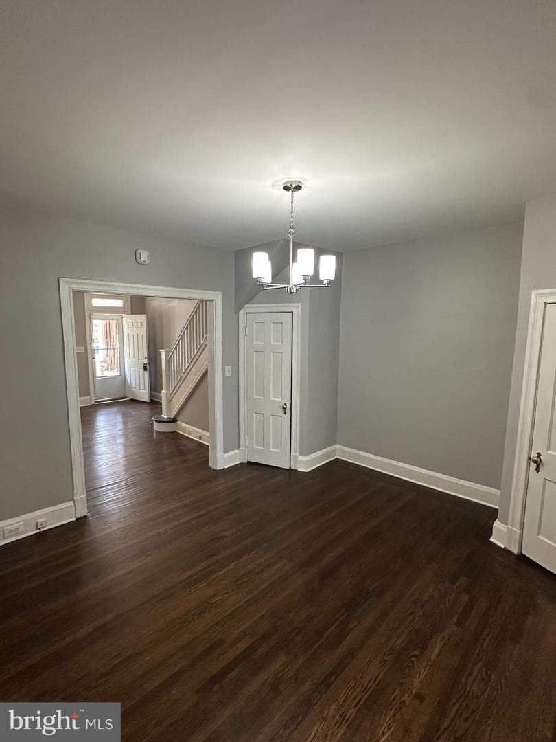 3132 Ellerslie Avenue photo 5