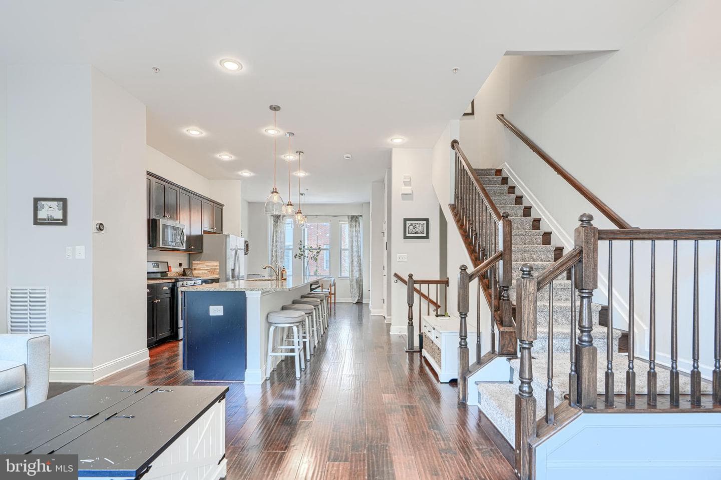 1309 Benjamin Street photo 15