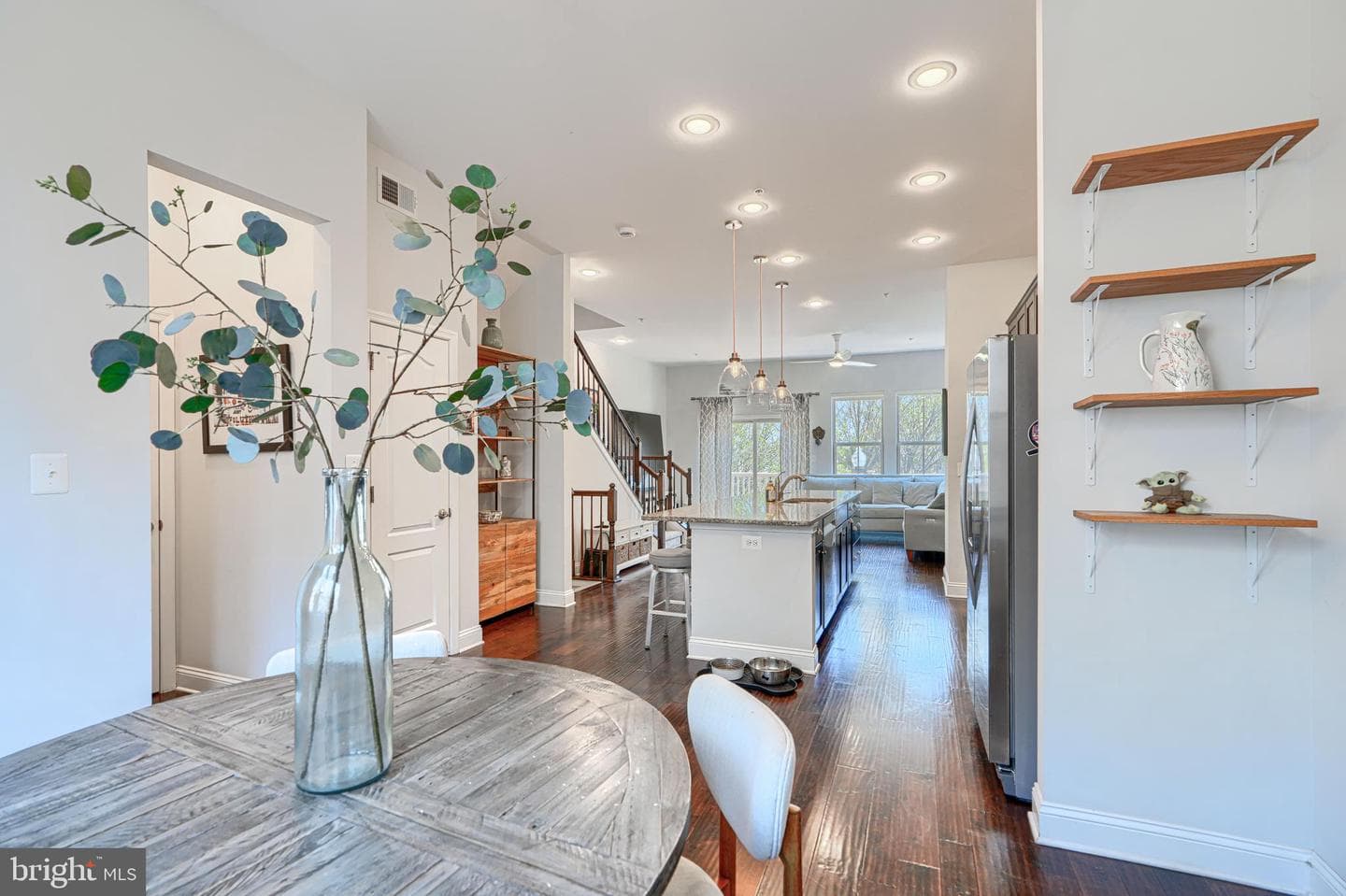 1309 Benjamin Street photo 21