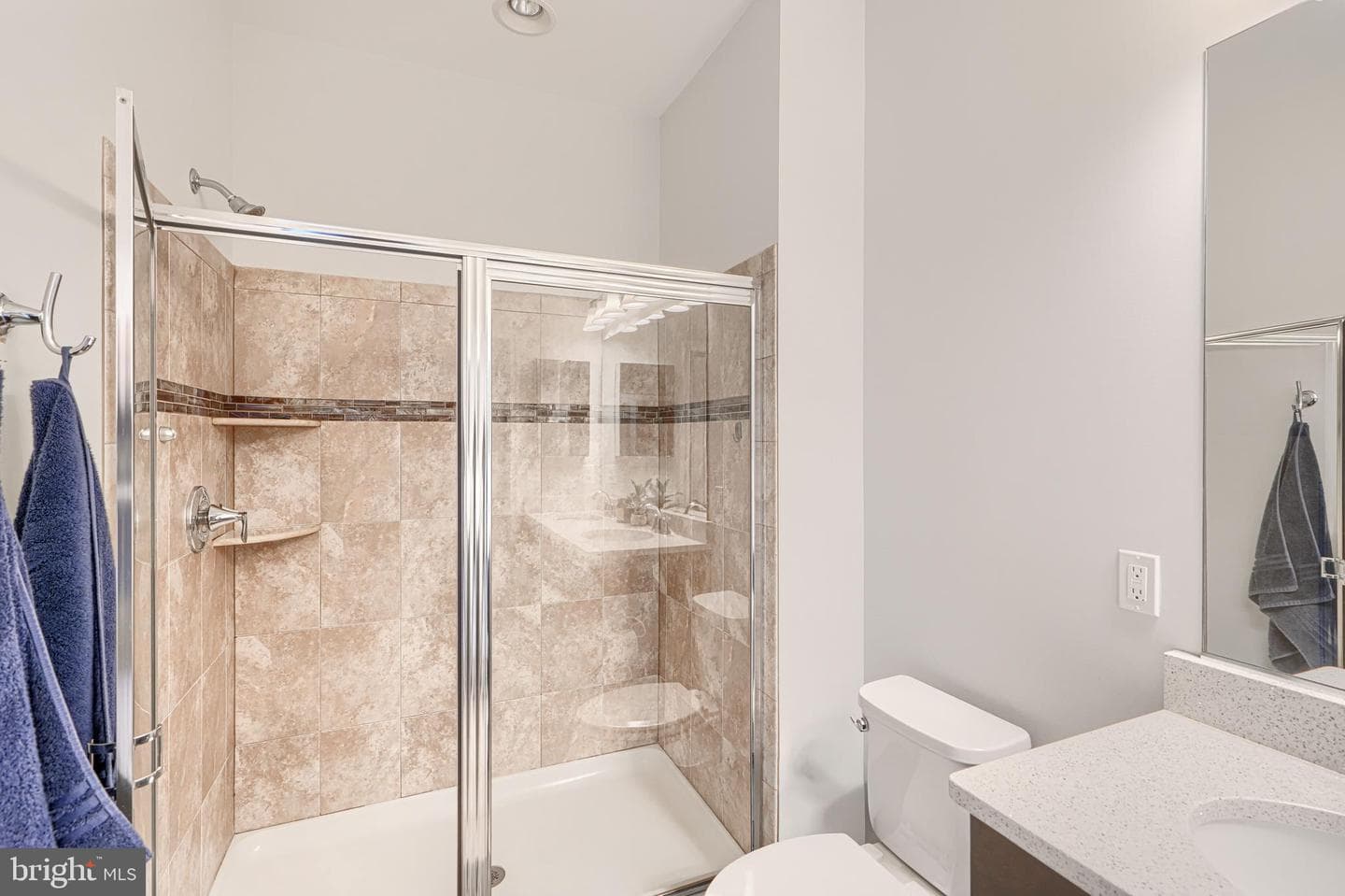 1309 Benjamin Street photo 48
