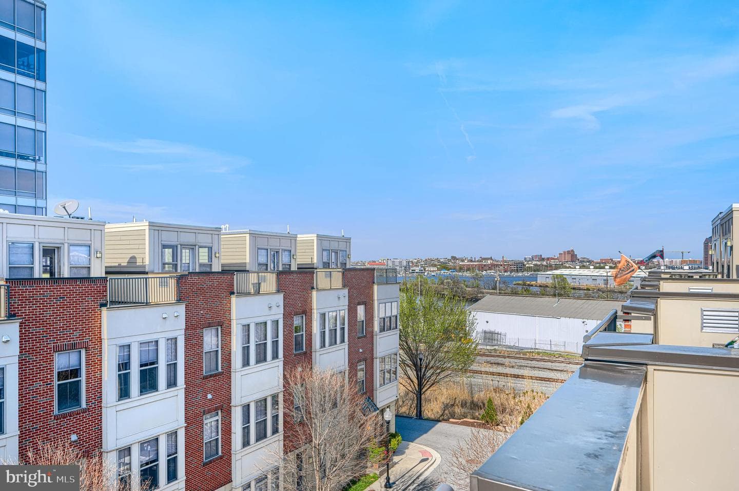 1309 Benjamin Street photo 58