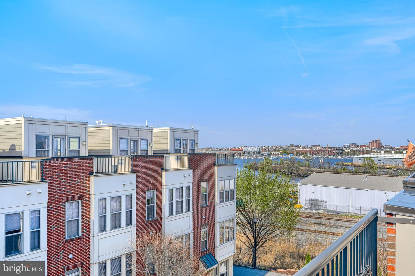 1309 Benjamin Street photo 59