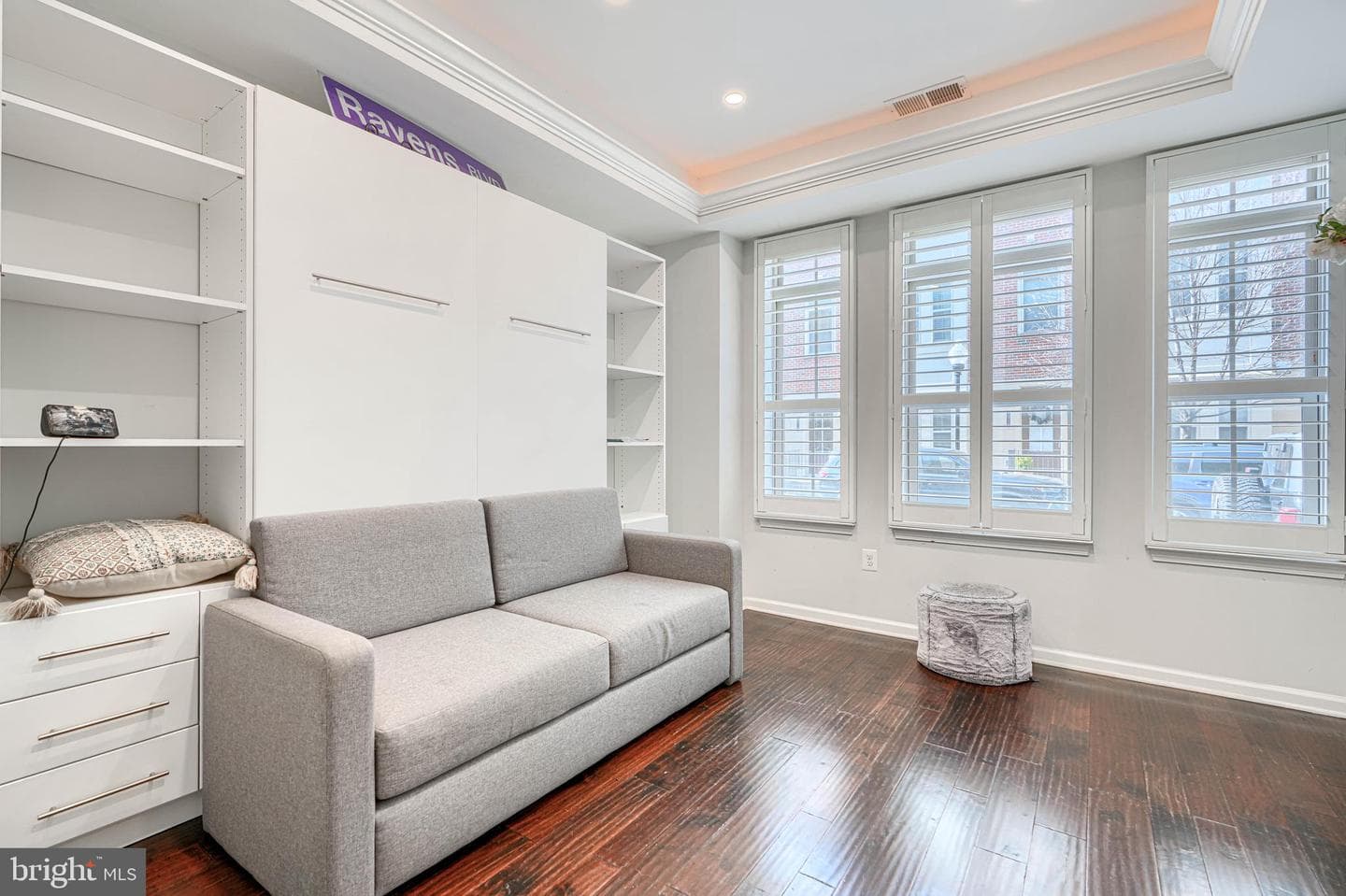 1309 Benjamin Street photo 8