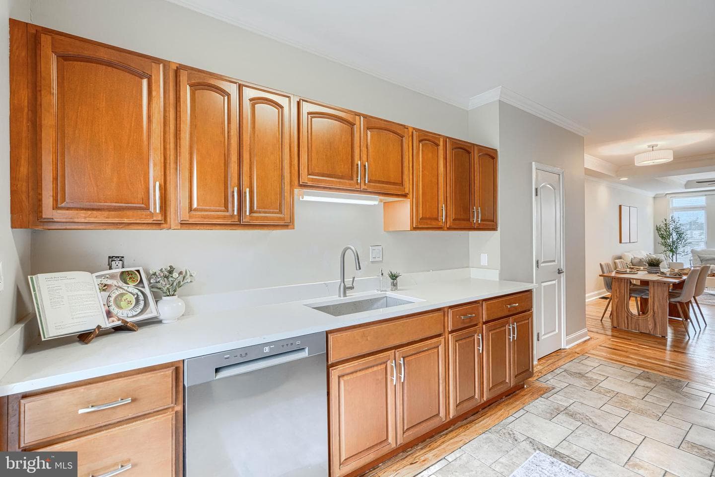 2713 Hampden Avenue photo 18