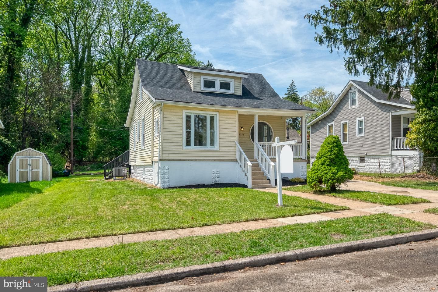 2906 Oak Hill Avenue photo 2
