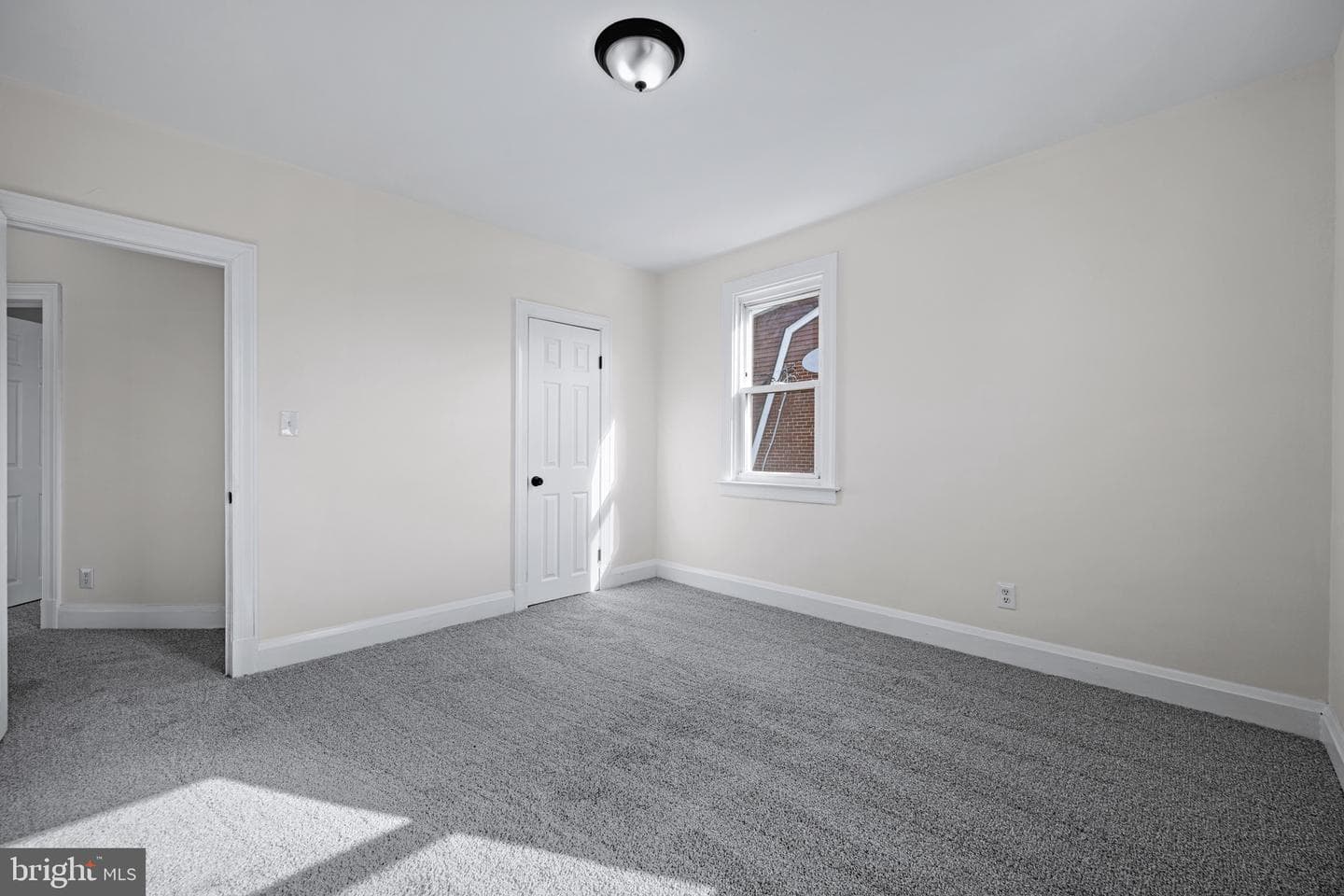 5510 Sefton Avenue photo 16