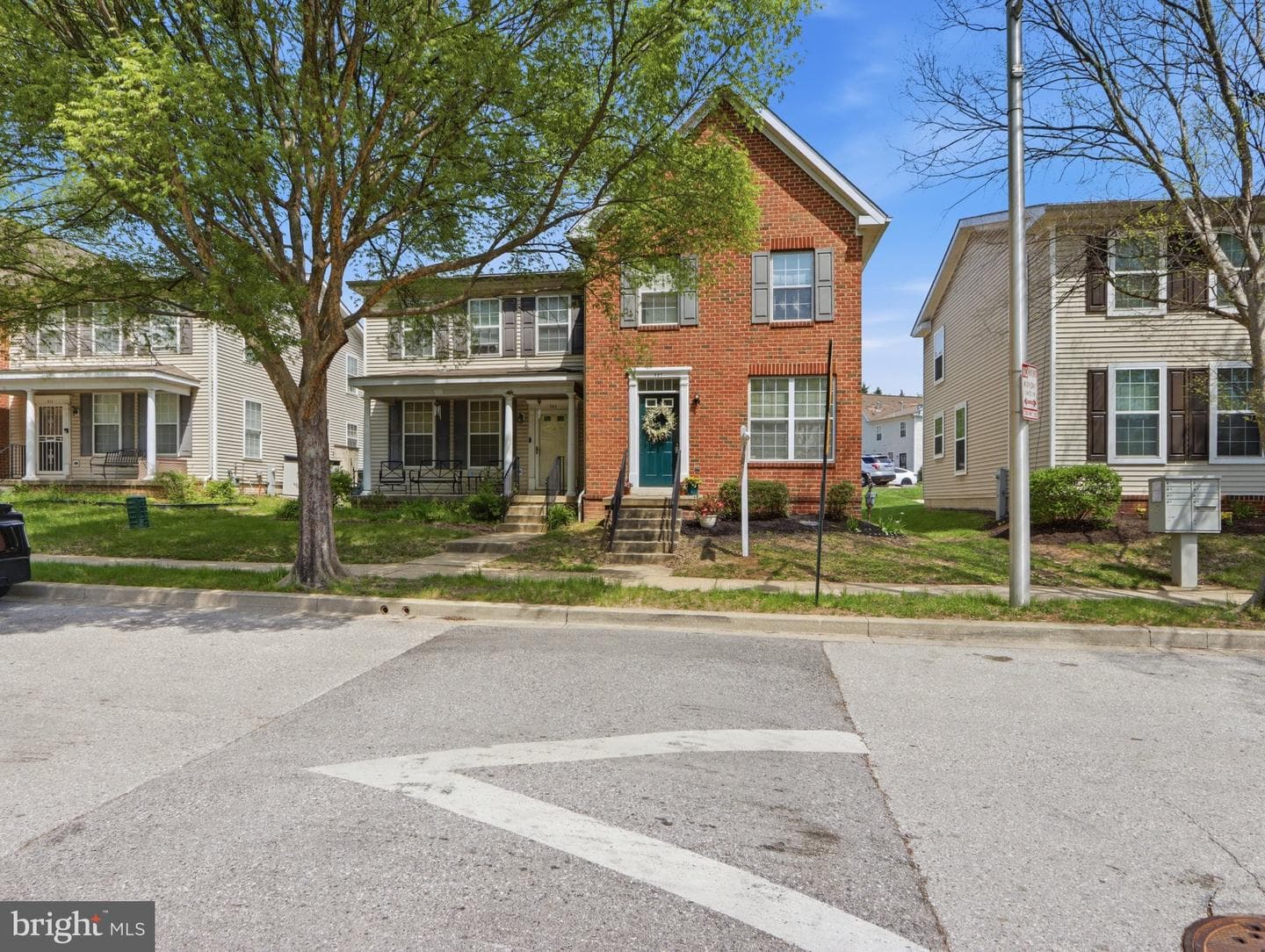 907 Myrtle Avenue photo 3