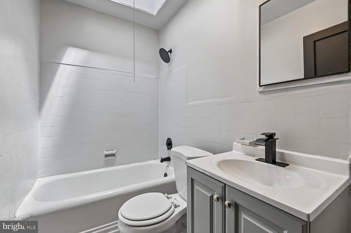 5105 Chalgrove Avenue photo 13