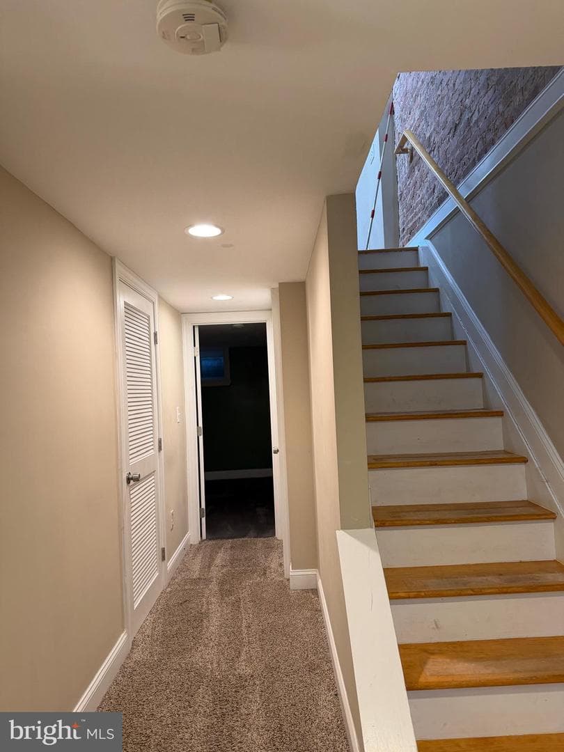 331 S East Avenue photo 17