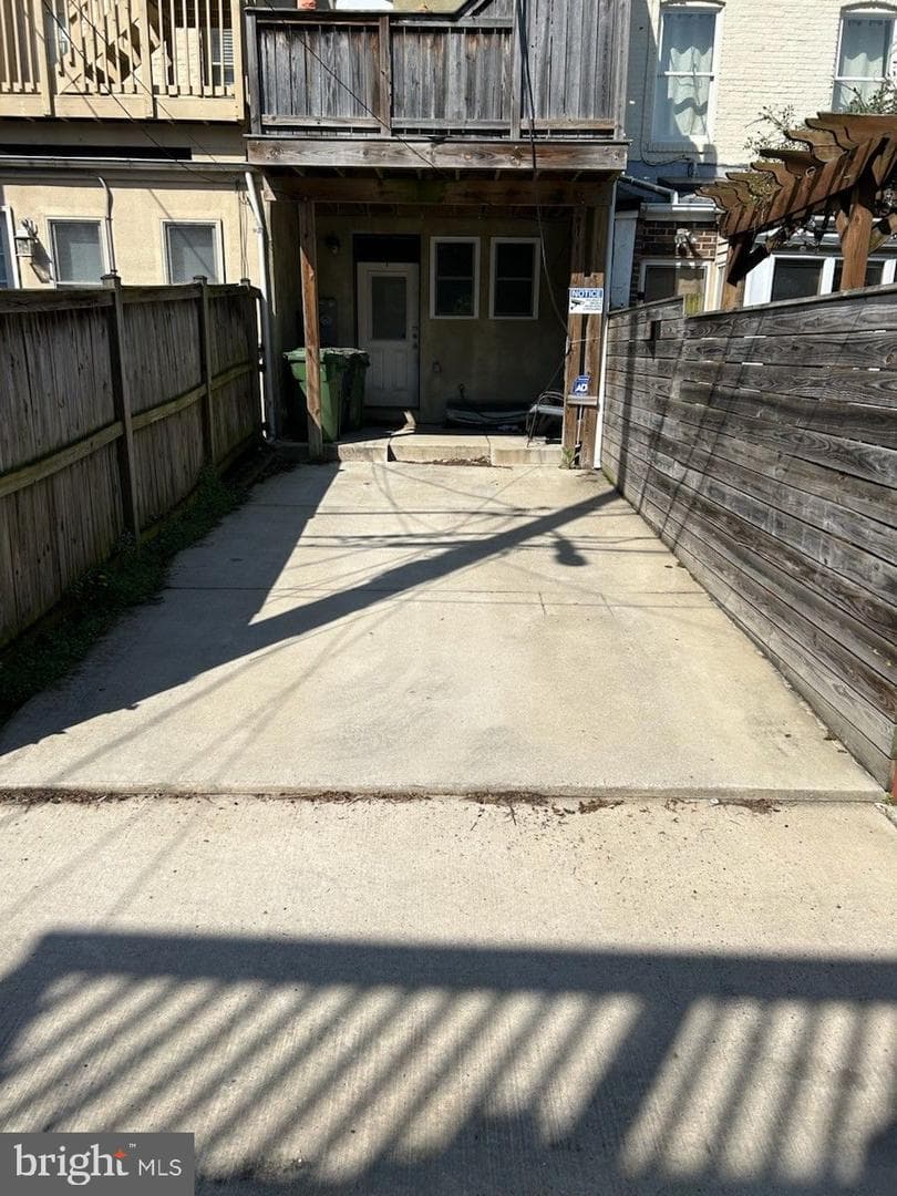 331 S East Avenue photo 28
