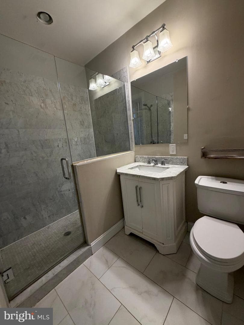 331 S East Avenue photo 8