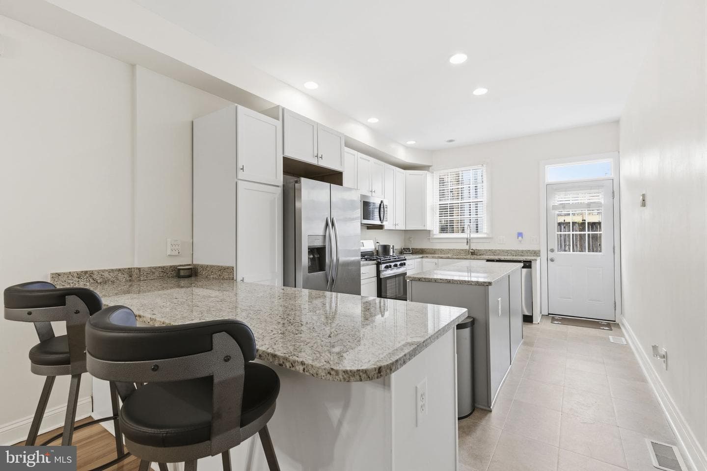 1344 Towson Street photo 3