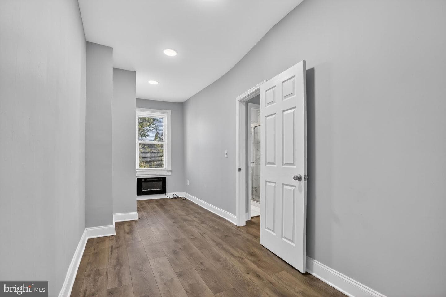 2583 W Fayette Street photo 14