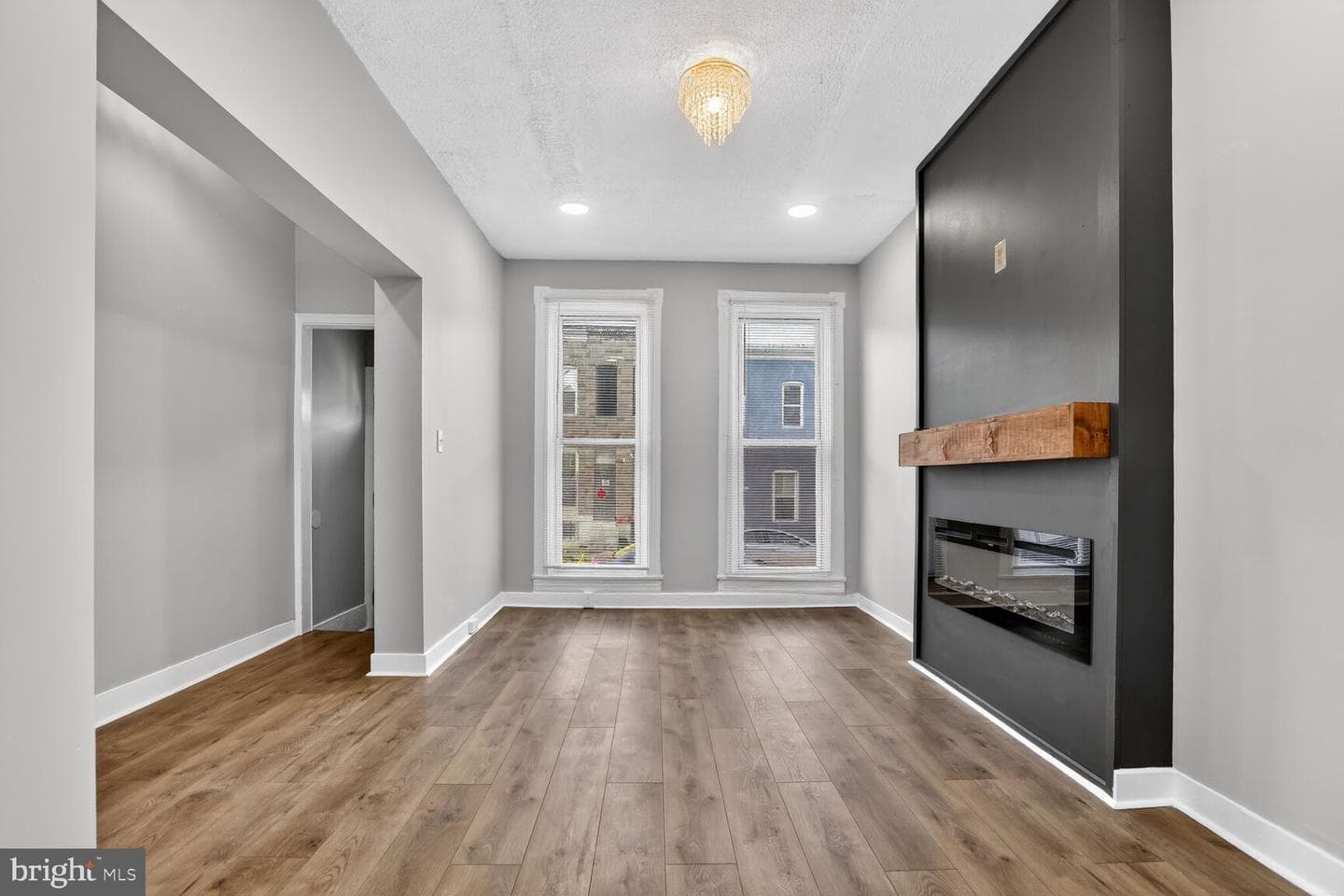2583 W Fayette Street photo 5