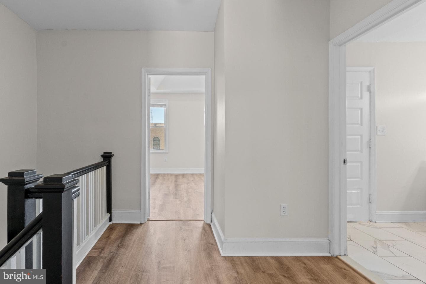 2620 Oswego Avenue photo 29