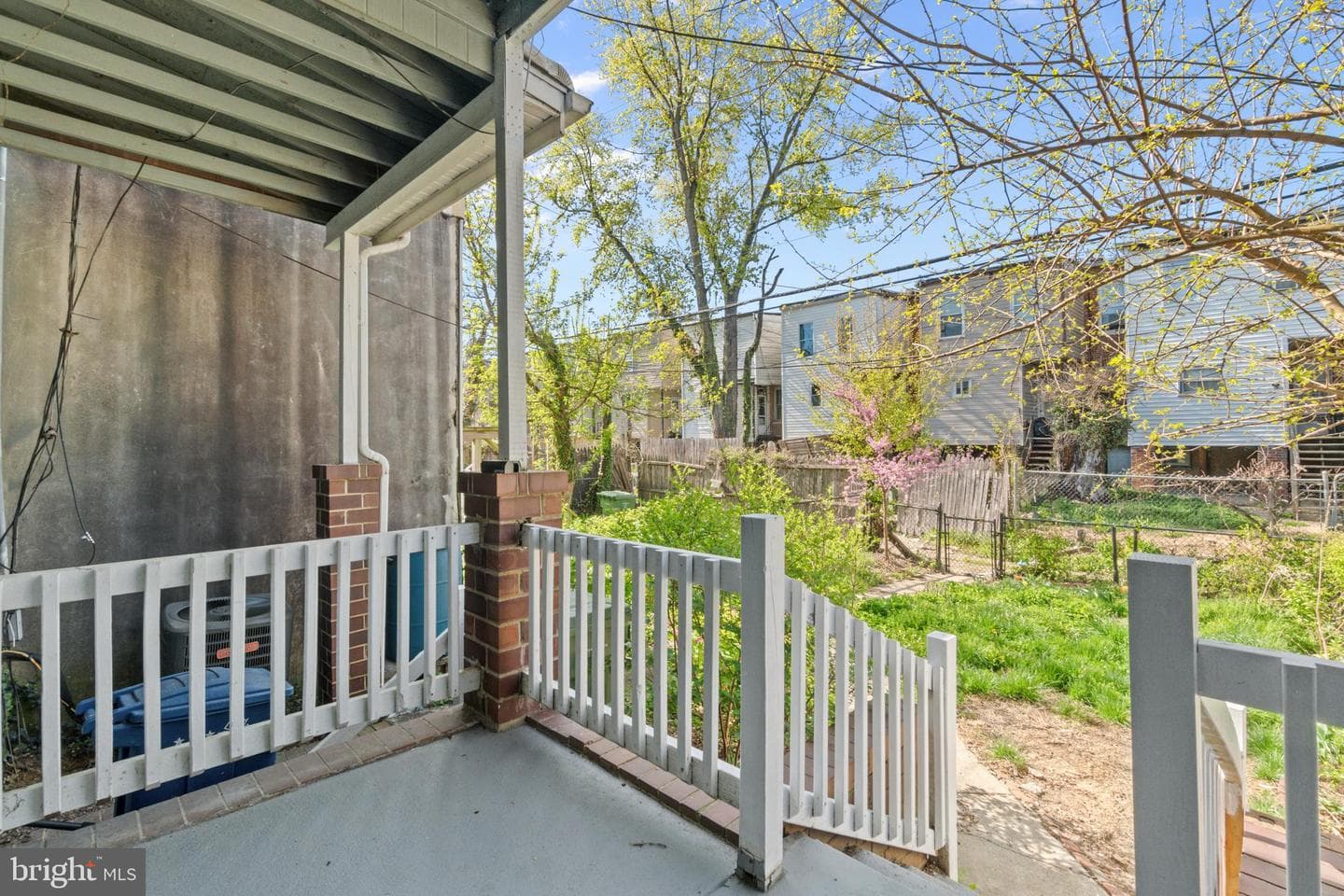 2620 Oswego Avenue photo 32