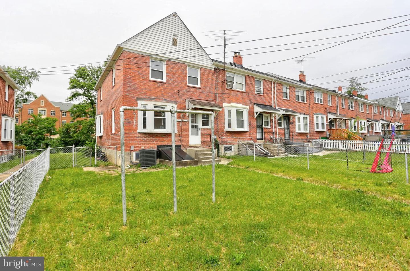 1550 Pentwood Road photo 30