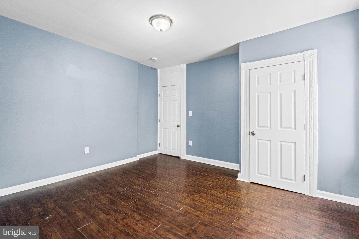 447 N Linwood Avenue photo 26