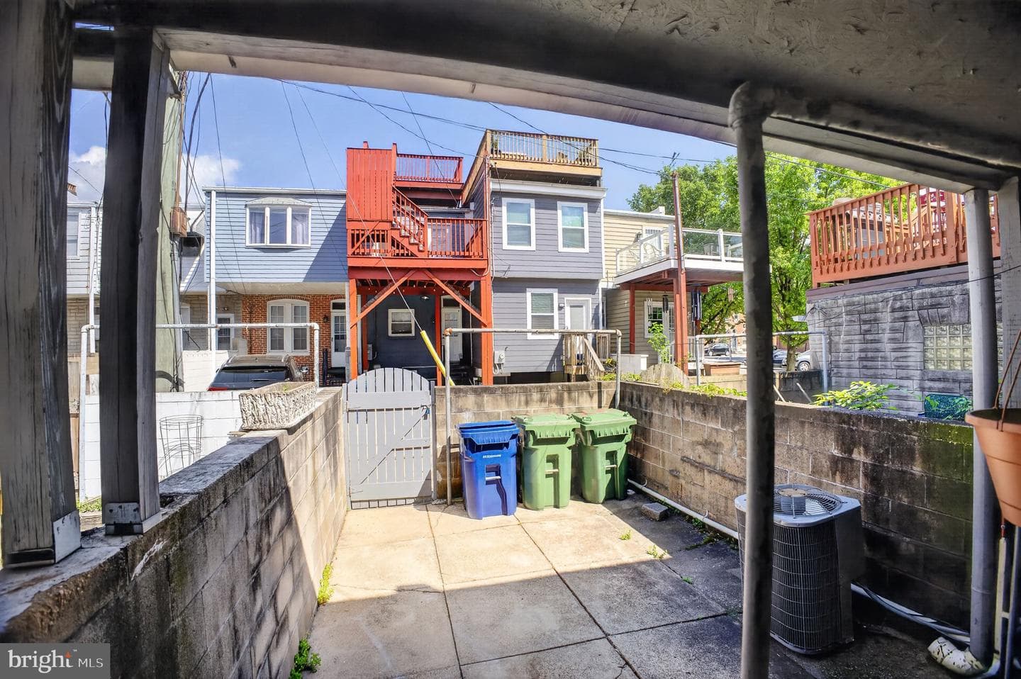 343 S Robinson Street photo 23