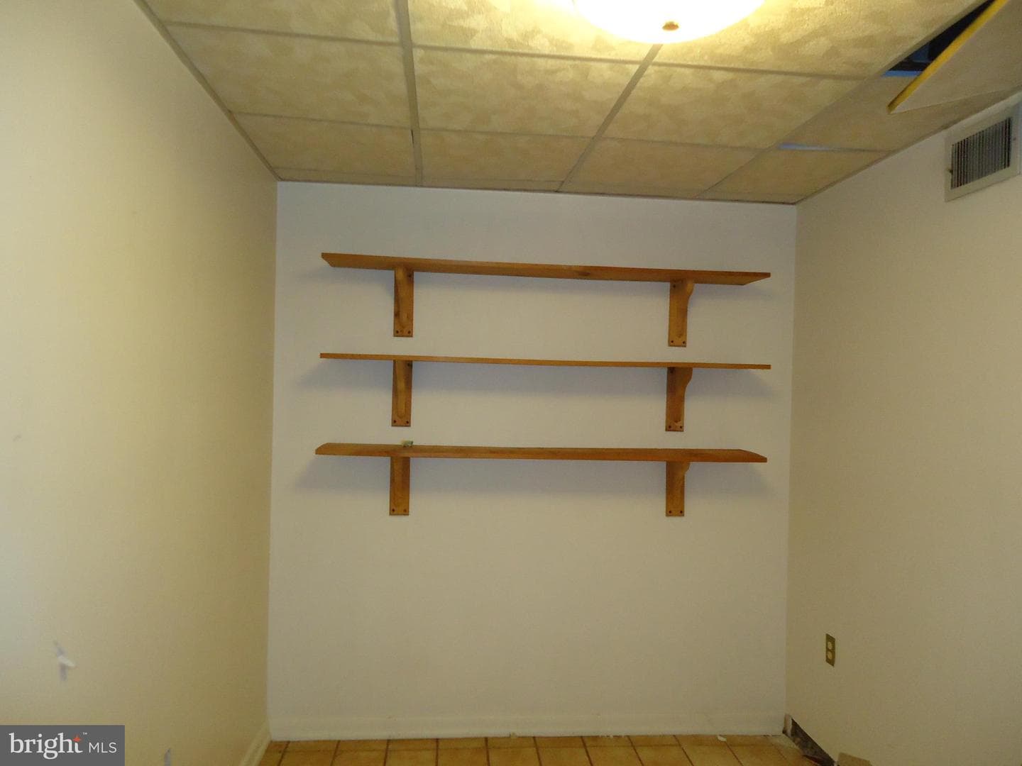 1000 Walnut Ave photo 33